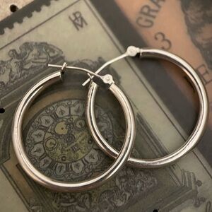10k solid white gold hoop earrings over 1”